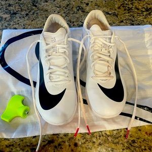 Size 7 Nike Triple Jump Elite with spikes, wrench, & bag